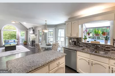 820 Spooner Ridge, Peachtree City, GA 30269 - Photo 11