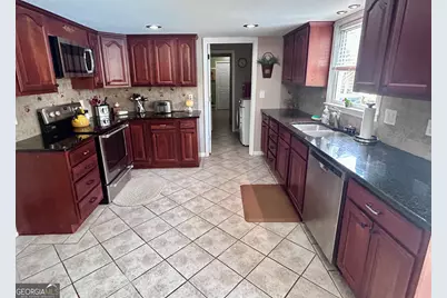 200 Hedgewood Court, Peachtree City, GA 30269 - Photo 11