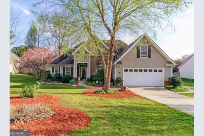 153 Kingsbrook Circle, Newnan, GA 30265 - Photo 1