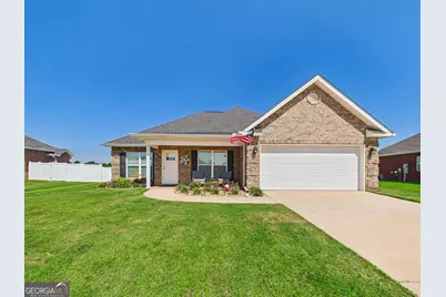 425 Lamplight Drive, Byron, GA 31008 - Photo 1
