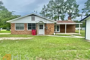 66 W Tenth St, Helena, GA 31037 - Photo 7