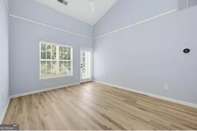 240 Fox Creek Boulevard, Woodstock, GA 30188 - Photo 11