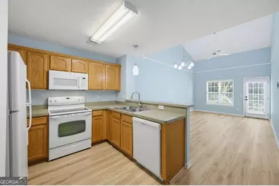 240 Fox Creek Boulevard, Woodstock, GA 30188 - Photo 5