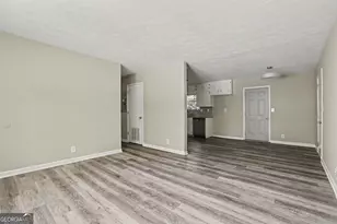 2541 Kelly Lake Dr, Decatur, GA 30032 - Photo 5