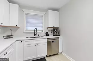 9 W Park Ct, Newnan, GA 30263 - Photo 9