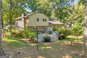 832 Sweet Briar Ln SE, Conyers, GA 30094 - Photo 9
