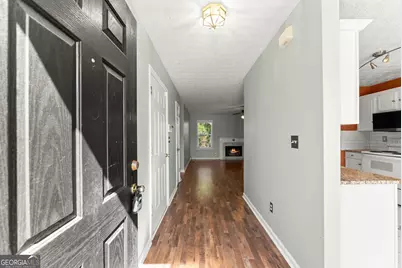 302 Shenandoah Circle, Winder, GA 30680 - Photo 7