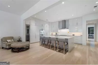 1301 Peachtree Street NE #2B, Atlanta, GA 30309 - Photo 11