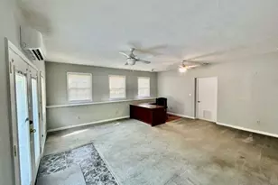 204 Lafayette St, Barnesville, GA 30204 - Photo 3