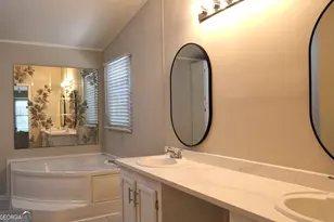 572 Atkinson Rd, Byron, GA 31008 - Photo 11