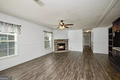 35 Redwood Circle, Newnan, GA 30263 - Photo 3