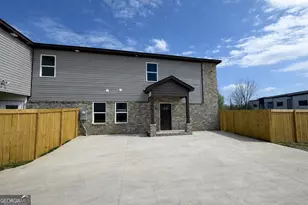 260 Beau Claire Cir, Byron, GA 31008 - Photo 1
