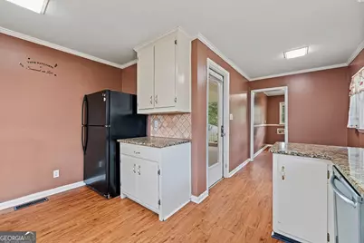 669 S Hill Street, Griffin, GA 30224 - Photo 13