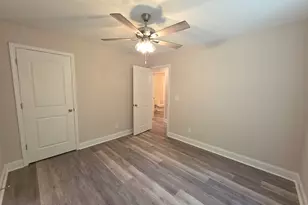 212B Tabor Dr, Warner Robins, GA 31093 - Photo 11