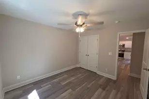 212B Tabor Dr, Warner Robins, GA 31093 - Photo 11