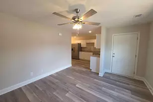 212B Tabor Dr, Warner Robins, GA 31093 - Photo 5