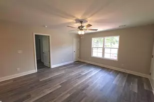 212B Tabor Dr, Warner Robins, GA 31093 - Photo 9