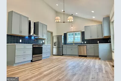 84 N Bowden Street, Commerce, GA 30529 - Photo 13