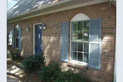 934 Park Place NE, Conyers, GA 30012 - Photo 3
