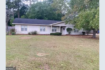 304 Clairmont Drive, Dublin, GA 31021 - Photo 1