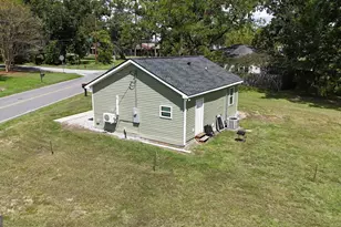 403 Auburn Rd, Glennville, GA 30427 - Photo 3