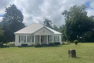 424 Lagrange St, Greenville, GA 30222 - Photo 1