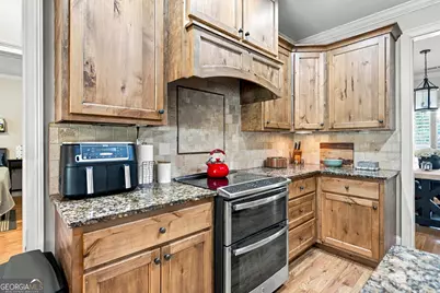1005 Townside Way, Bishop, GA 30621 - Photo 13