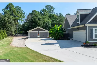 1005 Townside Way, Bishop, GA 30621 - Photo 3