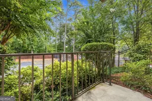300 Johnson Ferry Road NE, Atlanta, GA 30328 - Photo 25