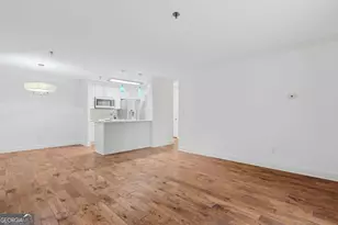 300 Johnson Ferry Road NE, Atlanta, GA 30328 - Photo 33
