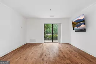 300 Johnson Ferry Road NE, Atlanta, GA 30328 - Photo 15