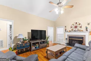 129 Gardenia Dr, Warner Robins, GA 31088 - Photo 7