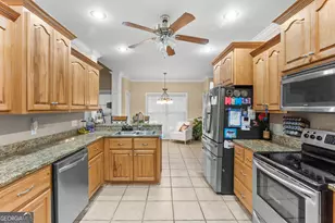129 Gardenia Dr, Warner Robins, GA 31088 - Photo 15