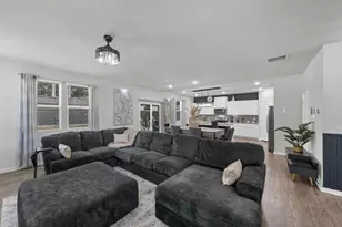 1039 Glade Run, Lithonia, GA 30058 - Photo 9