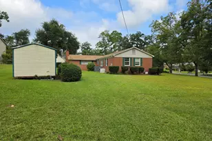 555 Mulberry St, Swainsboro, GA 30401 - Photo 49