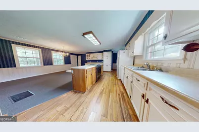 555 Mulberry Street, Swainsboro, GA 30401 - Photo 7