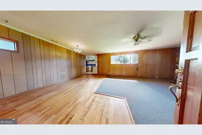 555 Mulberry Street, Swainsboro, GA 30401 - Photo 3