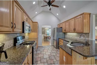1082 Fieldstone Drive, Canton, GA 30114 - Photo 21