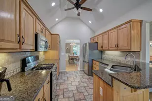 1082 Fieldstone Dr, Canton, GA 30114 - Photo 21