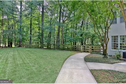 255 Inverness Shores Drive, Fayetteville, GA 30215 - Photo 9