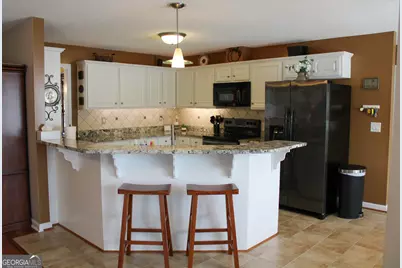 100 Laketrail Drive, Griffin, GA 30223 - Photo 11
