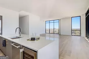 2425 Peachtree Rd NE, Atlanta, GA 30305 - Photo 17