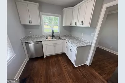 327 Rogers Avenue, Macon, GA 31204 - Photo 7