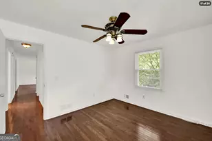 2382 Dayron Circle, Marietta, GA 30062 - Photo 3