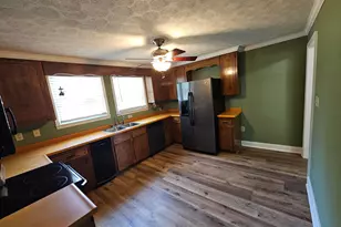 372 Smith St, Hartwell, GA 30643 - Photo 7