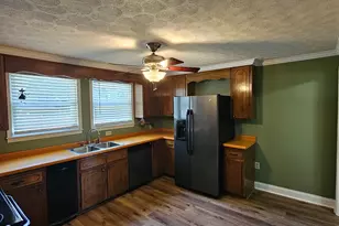 372 Smith St, Hartwell, GA 30643 - Photo 9
