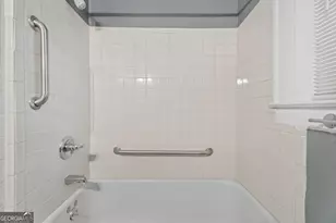 472 Parkway Dr NE, Atlanta, GA 30308 - Photo 25