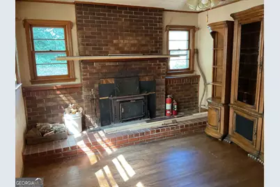 219 North Valley Street, Clayton, GA 30525 - Photo 9