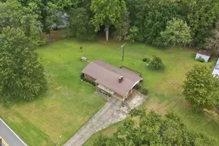 57 Defoor Rd, Toccoa, GA 30577 - Photo 5