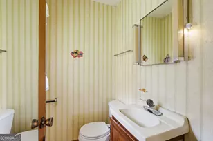 57 Defoor Rd, Toccoa, GA 30577 - Photo 15